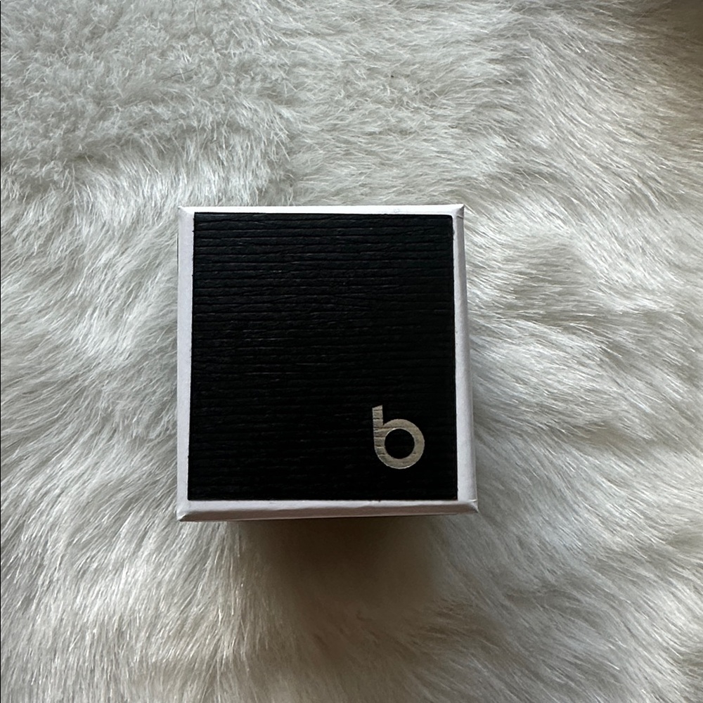 Black Bloomingdales Accessory Box